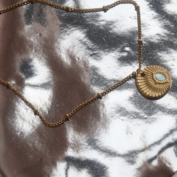 NEW 18K Gold Plated Luxury Shell Necklace - Picture 11 of 15